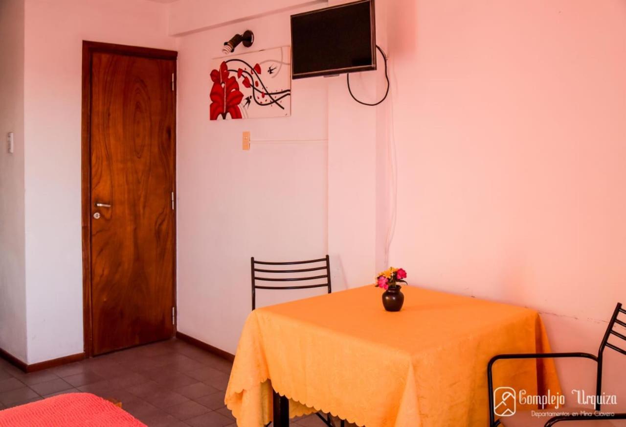 Complejo Urquiza Departamentos Apartment Mina Clavero Exterior photo